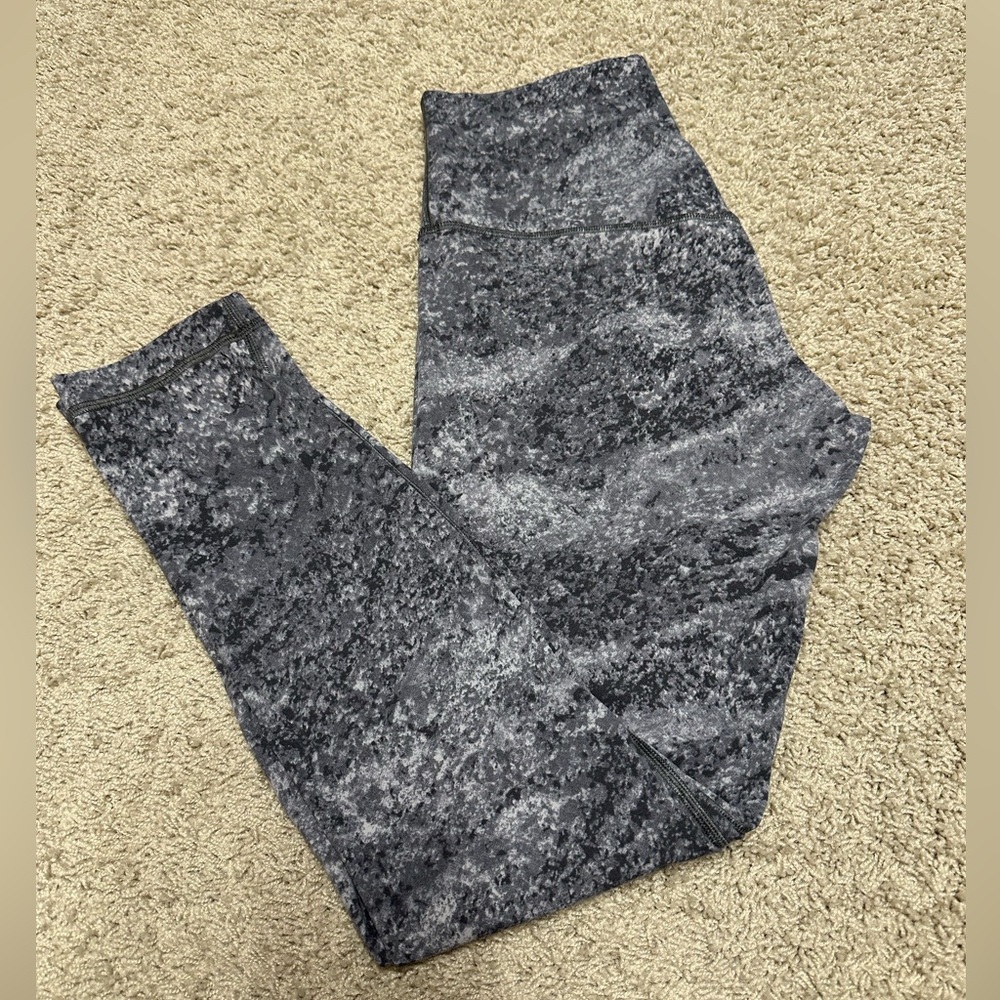 Lululemon Area Ice Grey Align Pant size 6